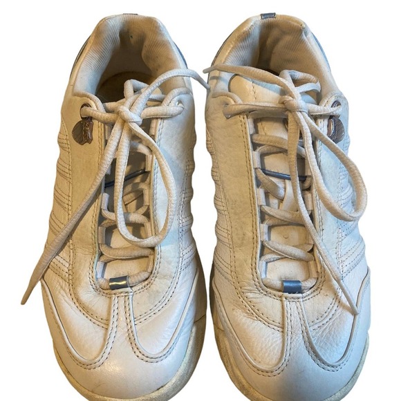 K-Swiss White with Blue Trim Tennis Sneaker - Size 6.5 - Picture 1 of 5